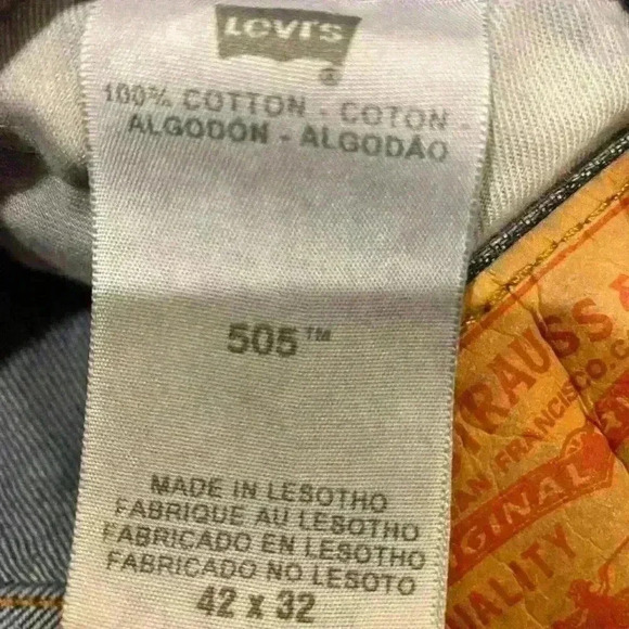 Levi's Men's 505 Straight Leg Jeans  Size 42 x 32 - Picture 6 of 6